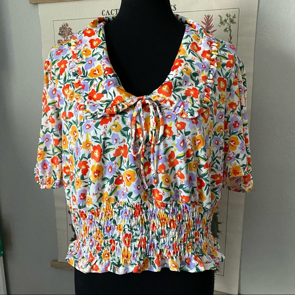 NWT S.C. Society Cropped Floral Peasant Top